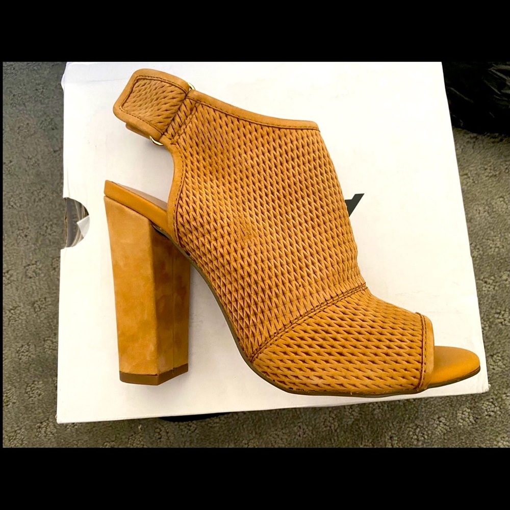 Beautiful heels 👠